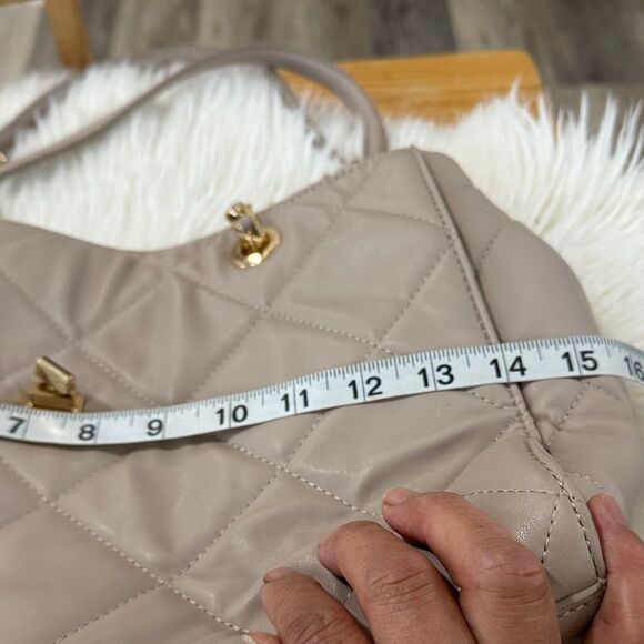 ALDO Chic Quilted Handbag with Gold Chain - Picture 5 of 9